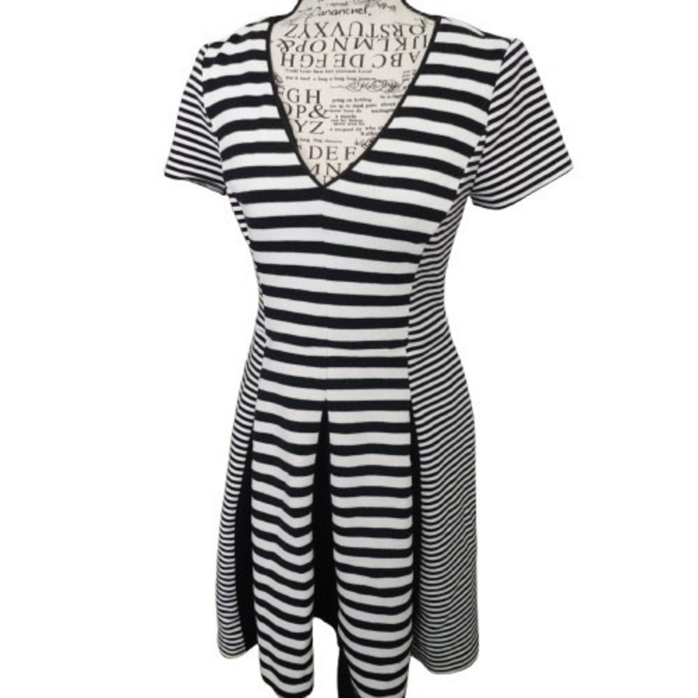 Banana Republic Stripe Mini Bandage Dress V Neck Pleated Work Preppy Mod 4 XS